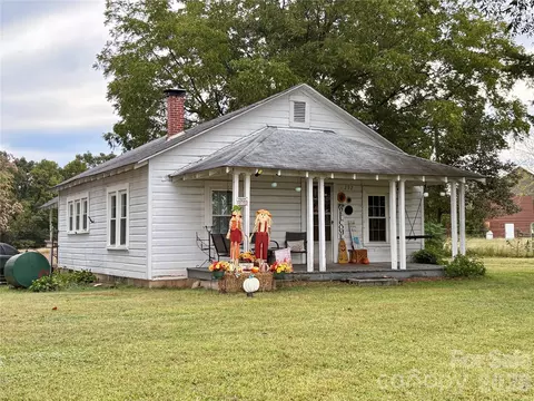 292 Williamsburg Rd, Olin, NC 28660 photo 3