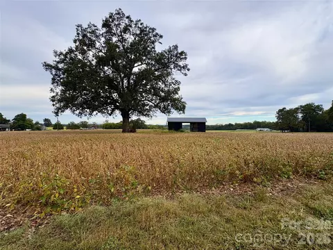 292 Williamsburg Rd, Olin, NC 28660 photo 16