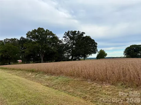 292 Williamsburg Rd, Olin, NC 28660 photo 32