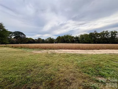 292 Williamsburg Rd, Olin, NC 28660 photo 15