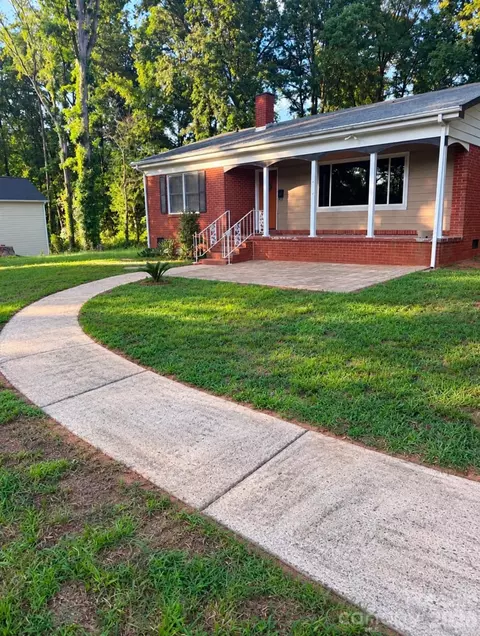 3100 Allen Rd, Charlotte, NC 28269