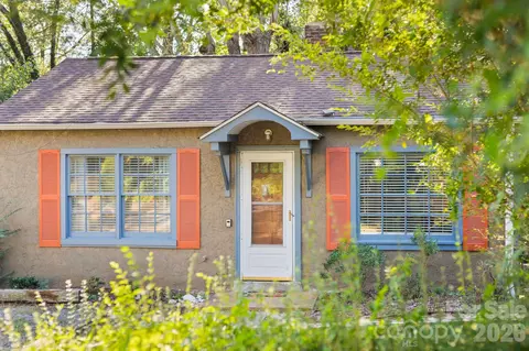 224 Aurora 3 Dr #3, Asheville, NC 28805