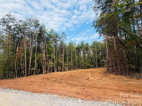 3542 Vilas 2 Dr #2, Claremont, NC 28610