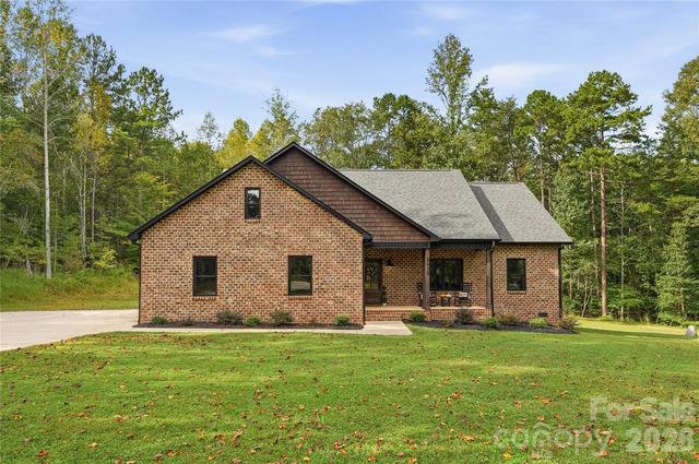 5615 Lou Ln, Iron Station, NC 28080
