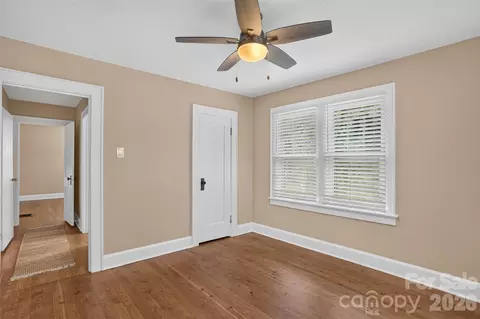 Bedroom - 409 Lockhart Rd, Tryon, NC 28782 photo 3 of 8