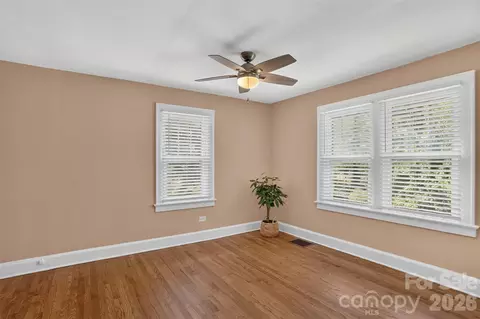 Bedroom - 409 Lockhart Rd, Tryon, NC 28782 photo 1 of 8