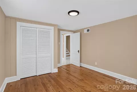 Bedroom - 409 Lockhart Rd, Tryon, NC 28782 photo 6 of 8