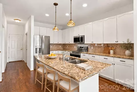 Kitchen - 3774 Gordon Rd, Terrell, NC 28682 photo 1 of 2