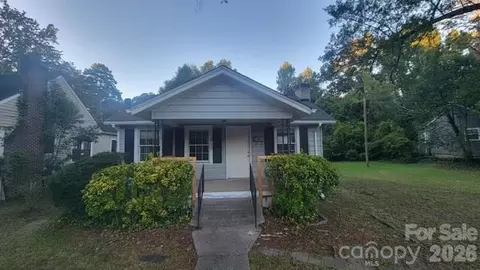 910 W Mauney Ave, Gastonia, NC 28052