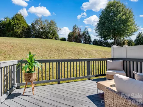 Exterior - 968 Pennington Dr, Lancaster, SC 29720 photo 5 of 8