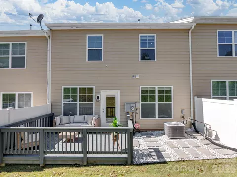 Exterior - 968 Pennington Dr, Lancaster, SC 29720 photo 8 of 8
