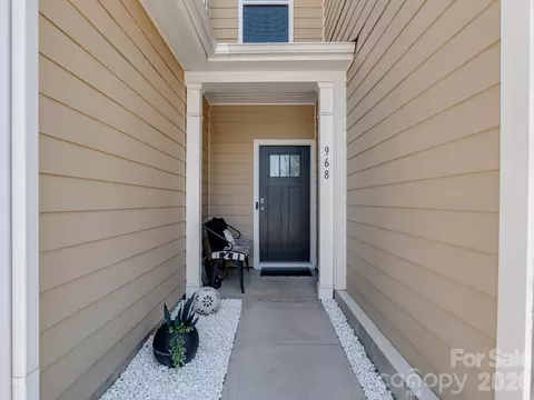 Exterior - 968 Pennington Dr, Lancaster, SC 29720 photo 4 of 8