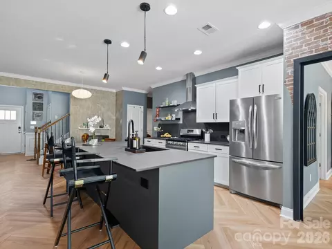 Kitchen - 968 Pennington Dr, Lancaster, SC 29720 photo 2 of 6