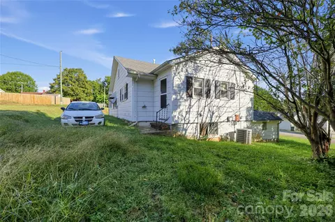 Other - 519 E 2nd Ave, Newton, NC 28658 photo 3 of 8
