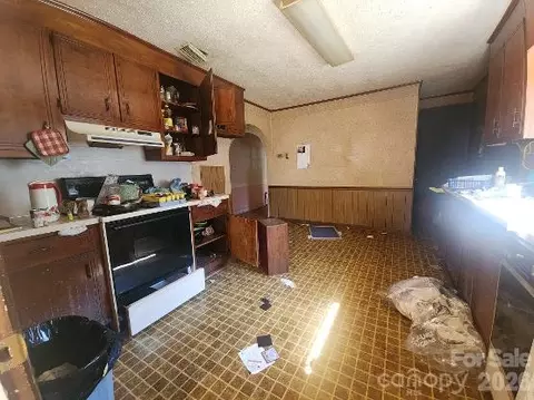 102 Garrison Dr, Morganton, NC 28655 photo 7