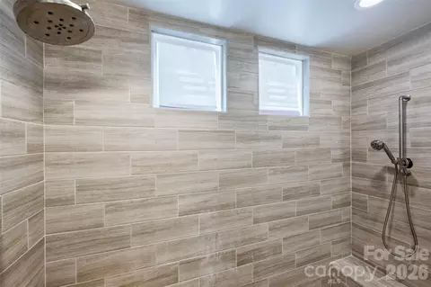 Bath - 17728 Jetton Green Loop, Cornelius, NC 28031 photo 2 of 3
