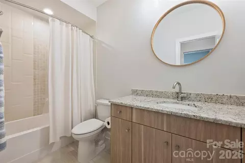 Bath - 17728 Jetton Green Loop, Cornelius, NC 28031 photo 3 of 3