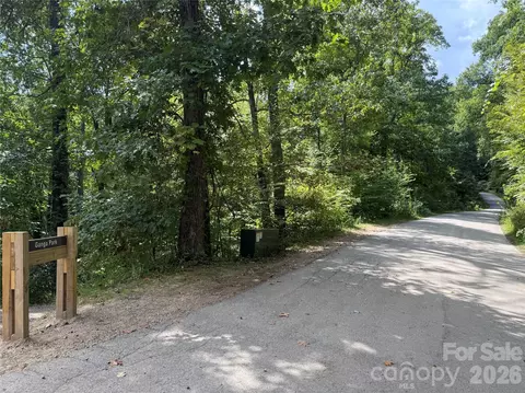 35 Chandra Ln, Clyde, NC 28721 photo 11