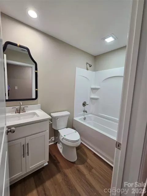 Bath - 3670 Travertine Dr, Lancaster, SC 29720 photo 5 of 5