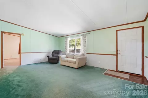 Living - 6017 Frazier Dr, Davidson, NC 28036 photo 1 of 10