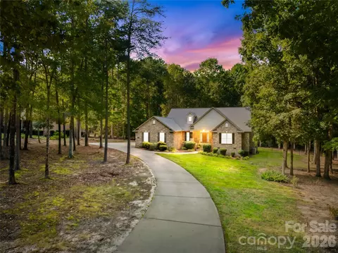 4587 Sawgrass Ct, Denver, NC 28037