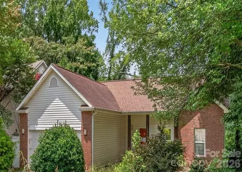 1021 Stinson Glen Ln, Charlotte, NC 28214