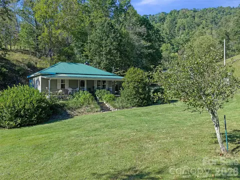 163 Cub Howell Rd, Bakersville, NC 28705