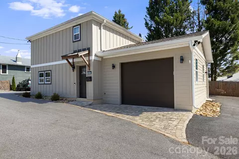 607 Kanuga Rd, Hendersonville, NC 28739