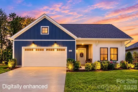 112 Alenda Lux Cir, Mooresville, NC 28115