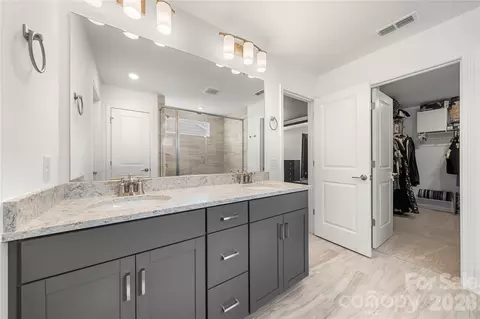 Bath - 3838 Pee Dee St, Monroe, NC 28110 photo 3 of 5