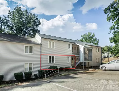 2010 Countrymens Apt 67 Ct # 67, Charlotte, NC 28210