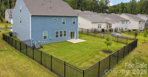 299 Hamptons Cove Rd, Troutman, NC 28166