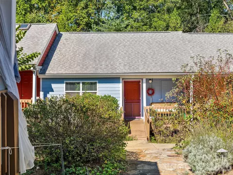43 Vermont A3 Ct #A3, Asheville, NC 28806
