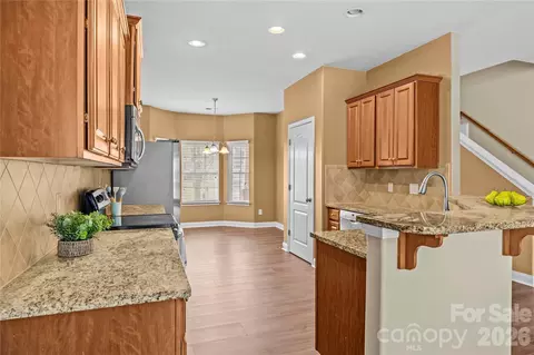 2532 Glyncastle Way, Gastonia, NC 28056