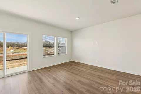 Living - 453 Markridge Loop, Fort Mill, SC 29708 photo 4 of 5