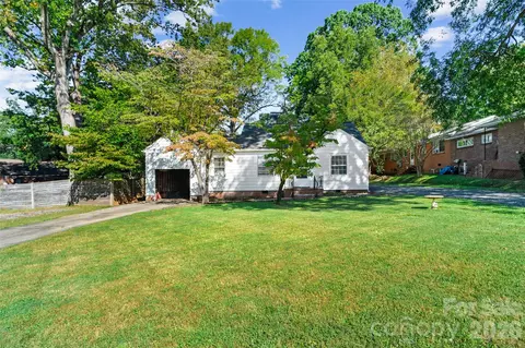 1211 Woodland Dr, Charlotte, NC 28205