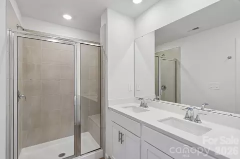 Bath - 1114 Rosetta Dr, Salisbury, NC 28144 photo 1 of 1