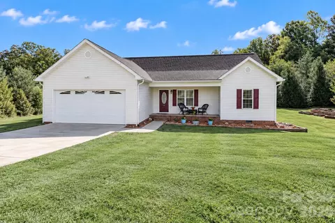 138 Westhaven Dr, Statesville, NC 28625