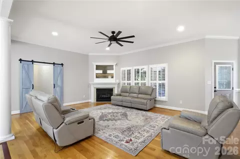 Living - 2469 Stoneview Ct, Denver, NC 28037 photo 4 of 7