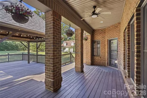Exterior - 2469 Stoneview Ct, Denver, NC 28037 photo 3 of 8