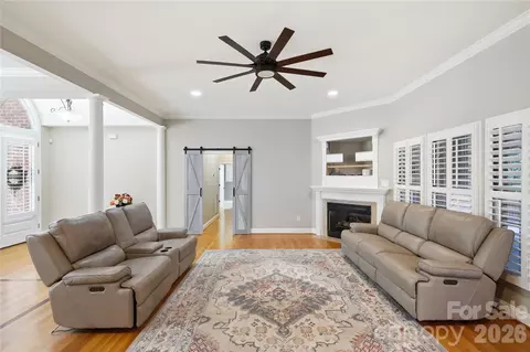 Living - 2469 Stoneview Ct, Denver, NC 28037 photo 3 of 7
