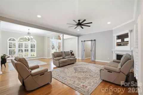 Living - 2469 Stoneview Ct, Denver, NC 28037 photo 2 of 7