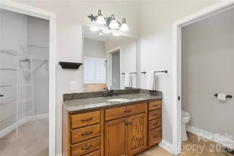 Bath - 2469 Stoneview Ct, Denver, NC 28037 photo 5 of 6