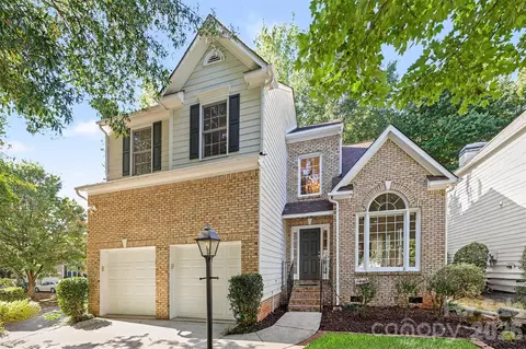 2103 Sablewood Dr, Charlotte, NC 28205