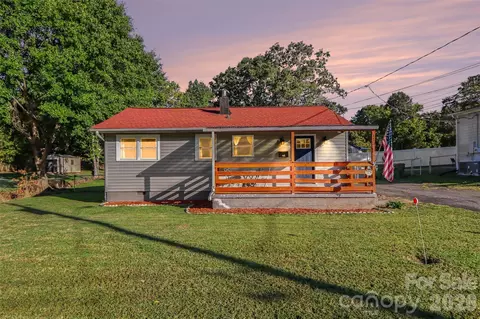 115 Adcock St, Belmont, NC 28012