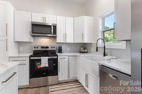 Kitchen - 45 Gladden St, Marion, NC 28752 photo 4 of 6