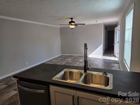 155 Fourth C St, Marion, NC 28752 photo 17