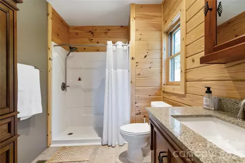 Bath - 656 Arbra Mountain Way, Bostic, NC 28018 photo 1 of 3