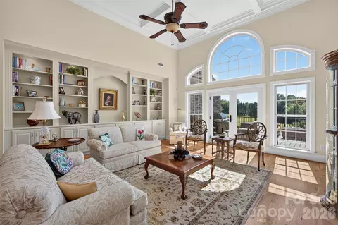 Living - 76 Divot Ct, Hickory, NC 28601 photo 1 of 1