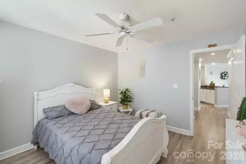 Bedroom - 1338 Torrence Cir, Davidson, NC 28036 photo 3 of 4